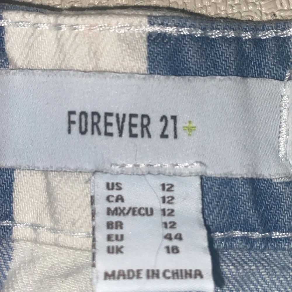 Forever 21+ size 12 striped denim shorts - Picture 8 of 8